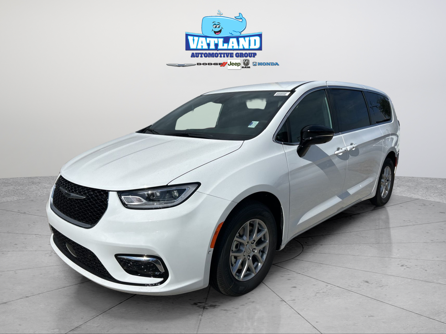 2026 Chrysler Pacifica Select's photo