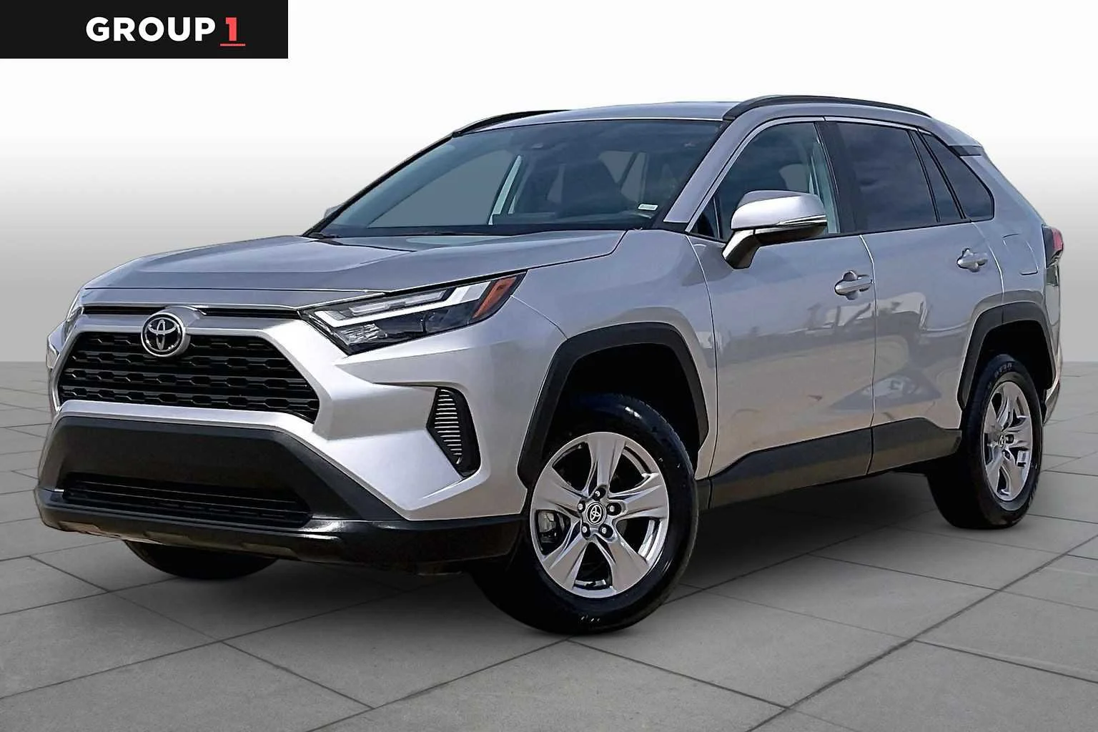 2025 Toyota RAV4 XLE FWD's photo