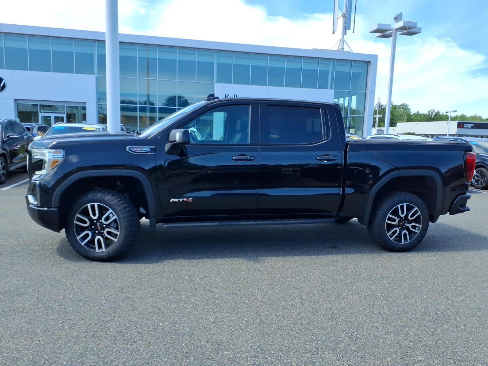 Used 2022 Ebony Twilight Metallic GMC AT4 image 8