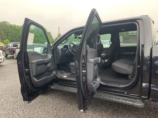 New 2026 Black Ford XLT image 17
