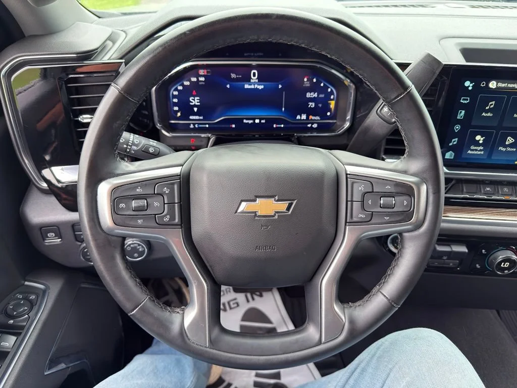 Used 2025 Cypress Gray Chevrolet LT image 6