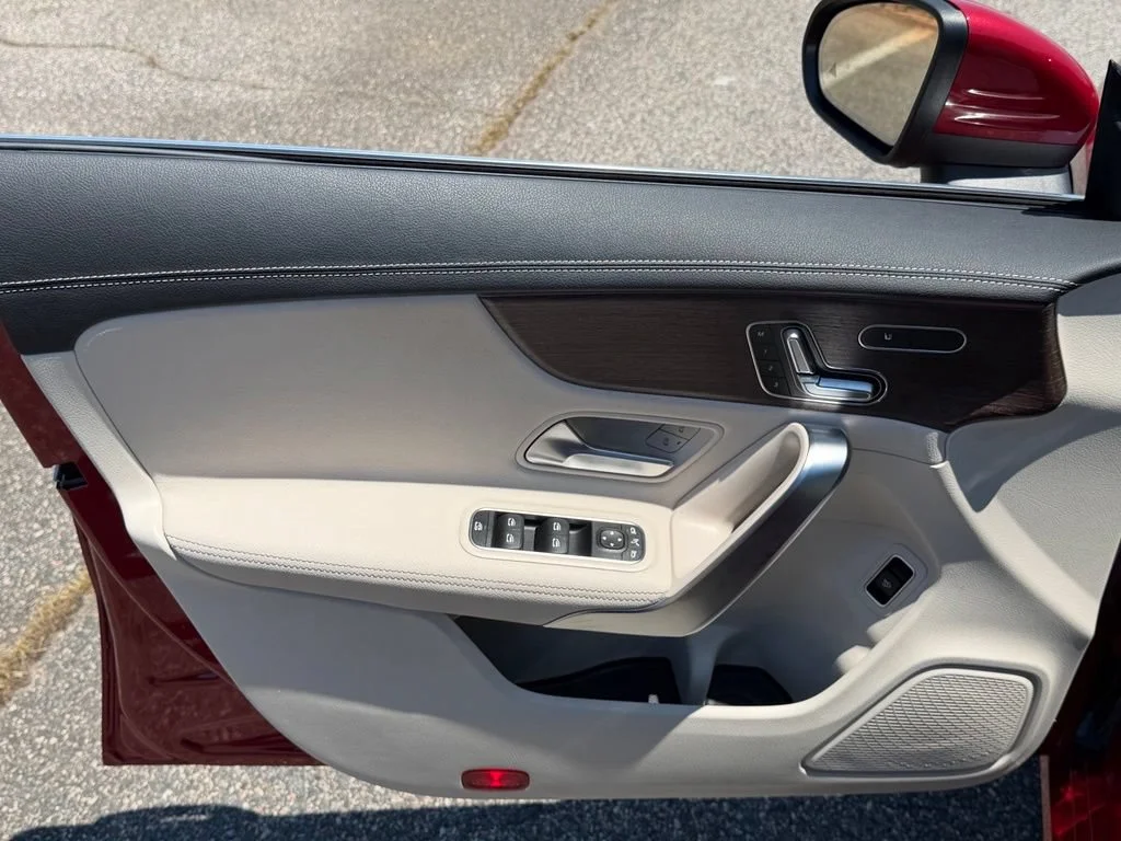 Used 2023 Red Mercedes-Benz 4MATIC® image 21