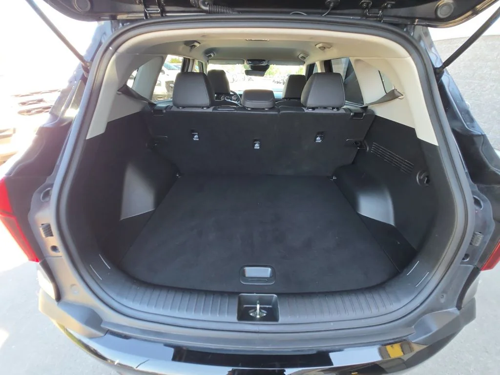 Used 2024 Black Kia S image 23