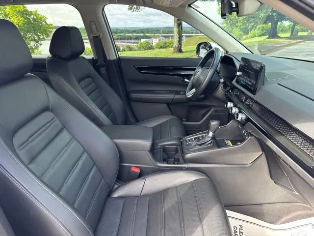 Used 2025 White Honda EX-L image 11