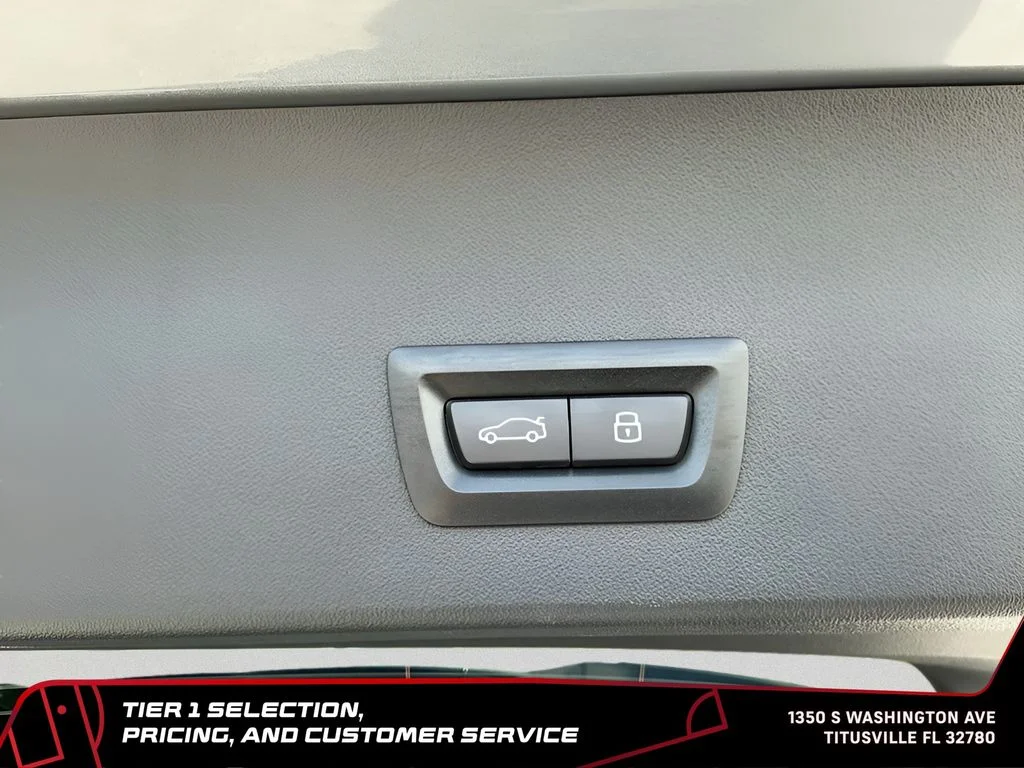Used 2025 Gray BMW 30 xDrive image 16