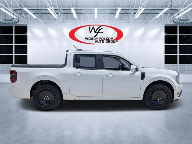 Used 2025 White Ford Lobo High image 2