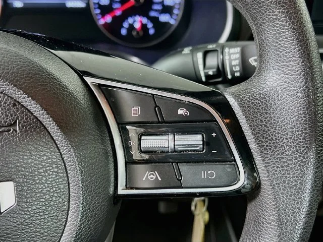 Used 2023 Black Kia LXS image 29