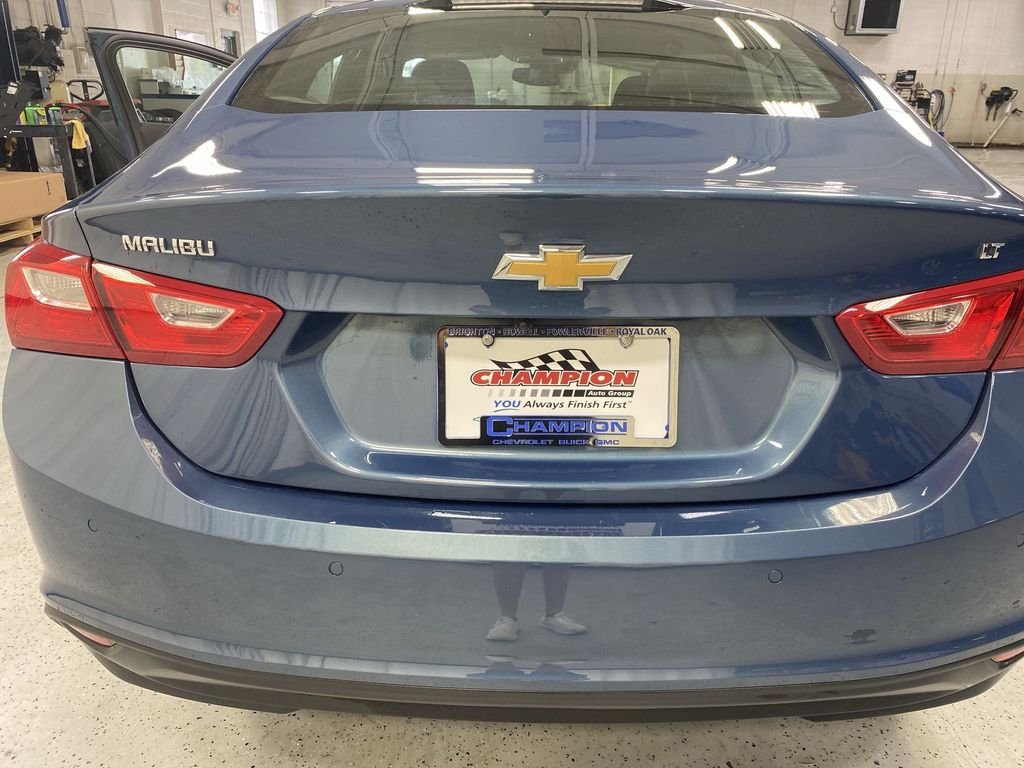 Used 2024 Lakeshore Blue Chevrolet LT image 40