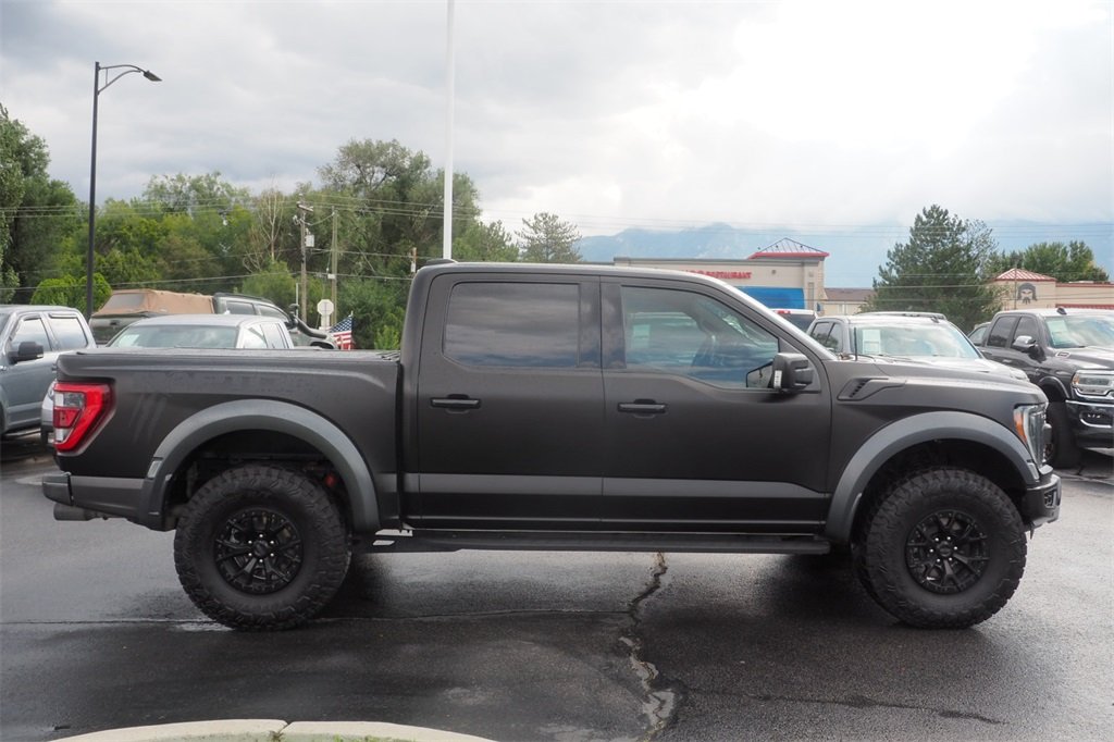 2023 Ford F-150 Raptor photo 3