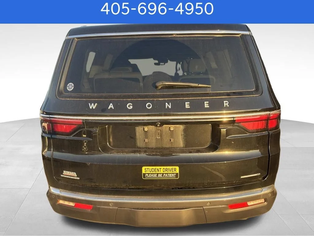 Pre-Owned 2022 Jeep Wagoneer Series II