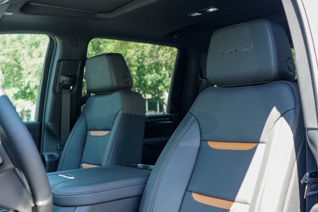 2026 GMC Sierra 2500HD AT4 - Photo 11