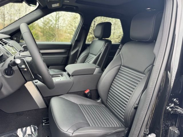 New 2026 Santorini Black Land Rover Dynamic SE image 11