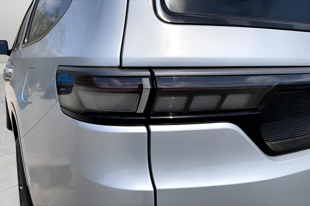 New 2026 Silver Zynith Jeep Limited Altitude image 13