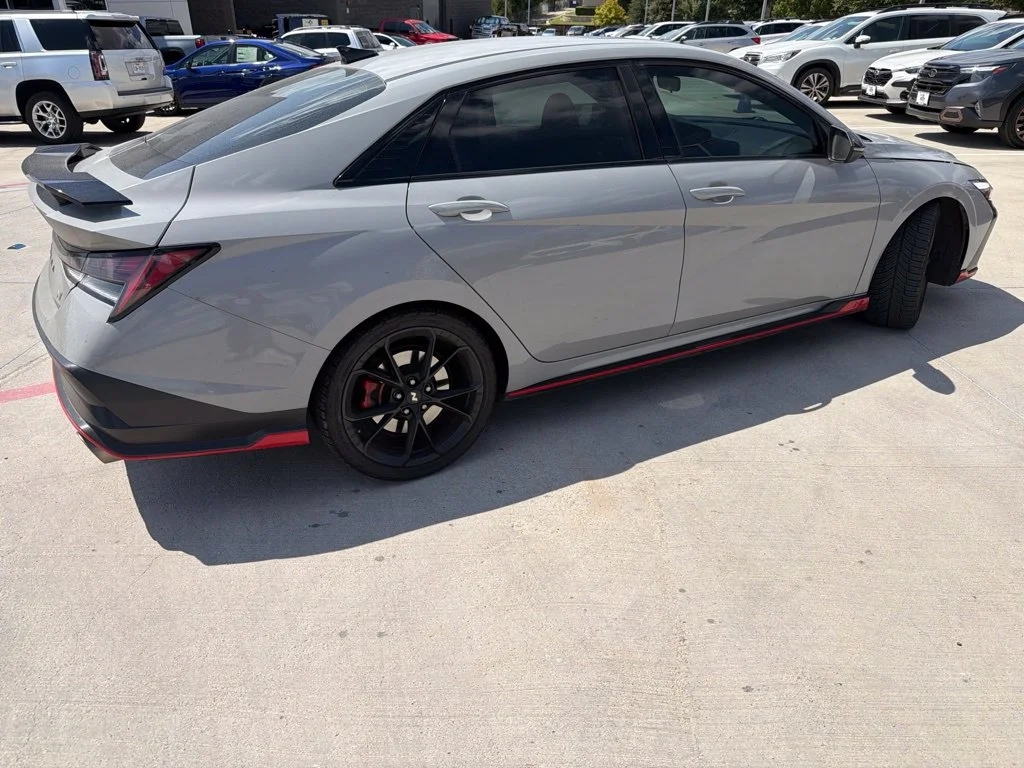 Used 2025 Gray Hyundai Base image 3