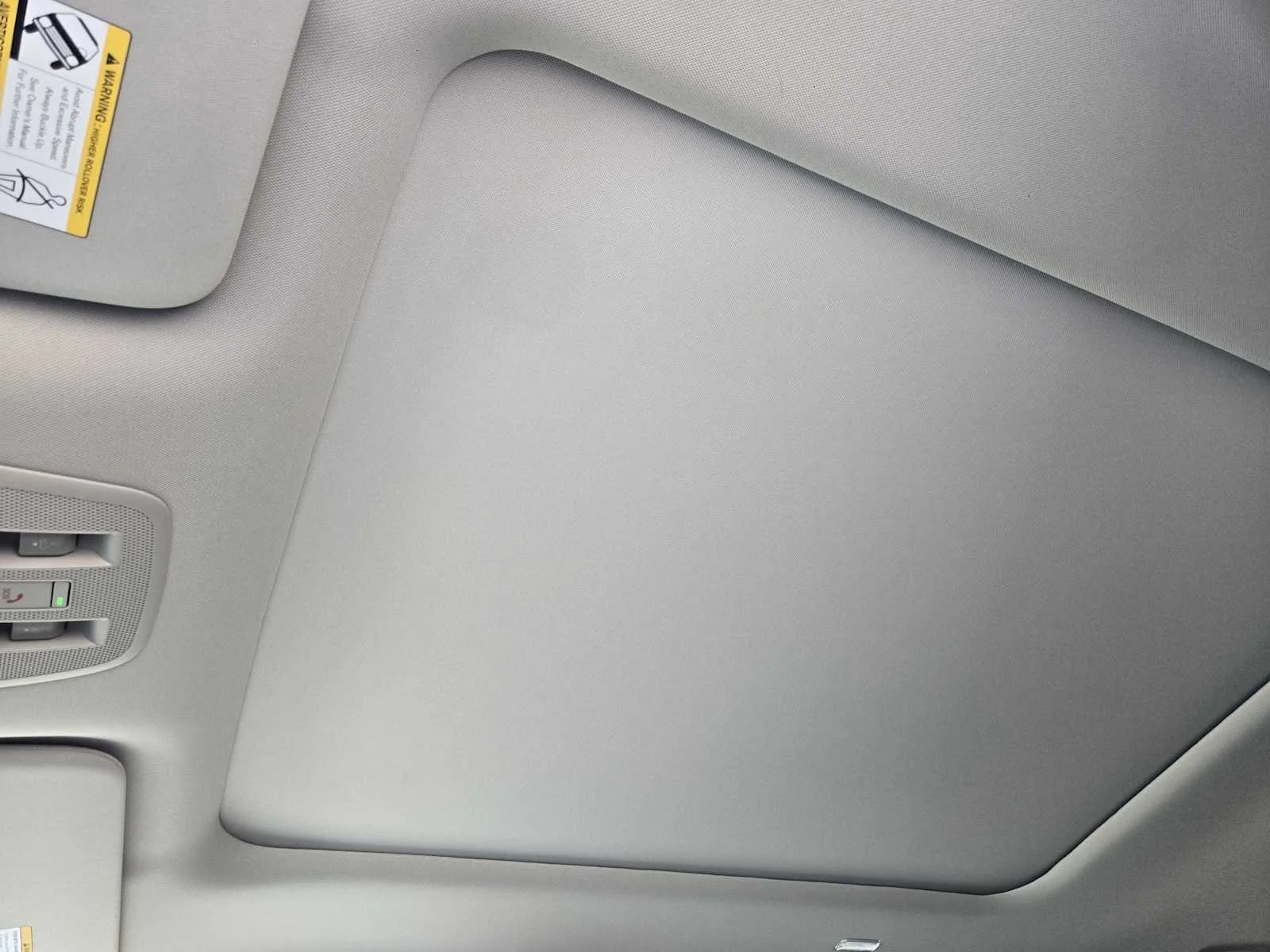 New 2026 RADIANT WHITE INFINITI Luxe 2WD image 17