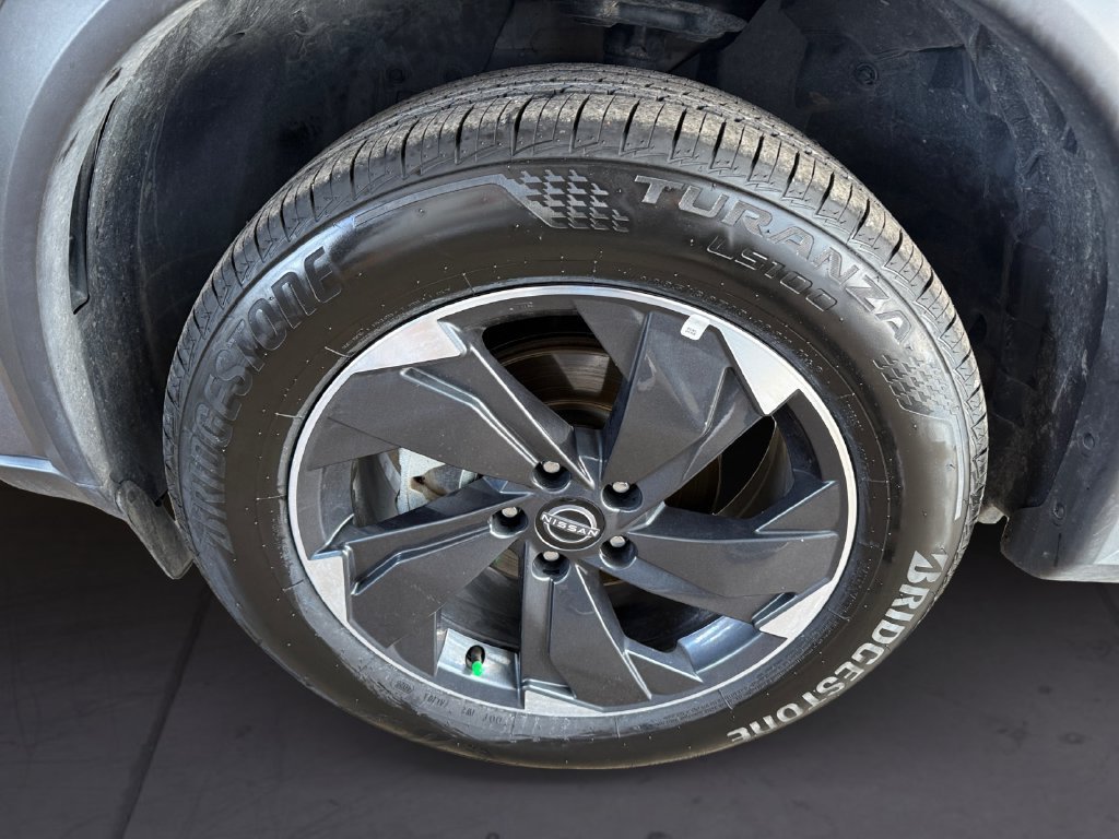 Used 2026 Gray Nissan SV image 9