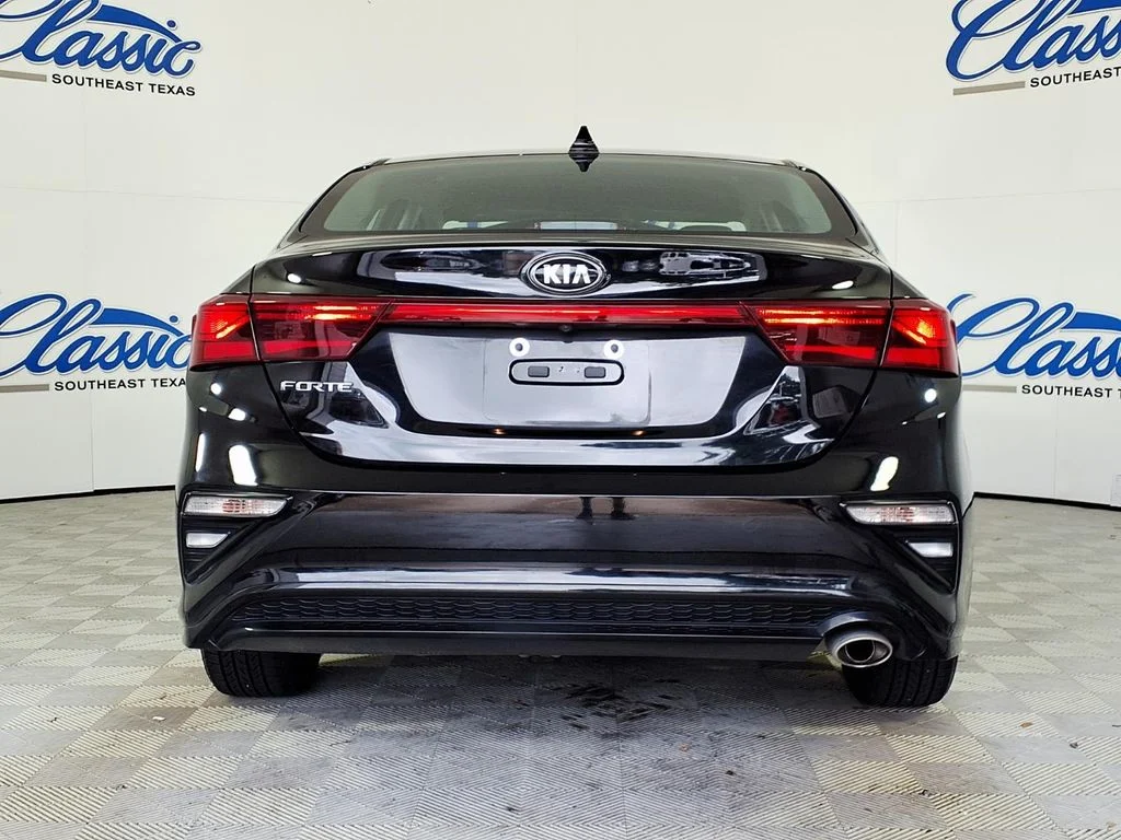 Certified Used 2021 Black Kia LXS image 4