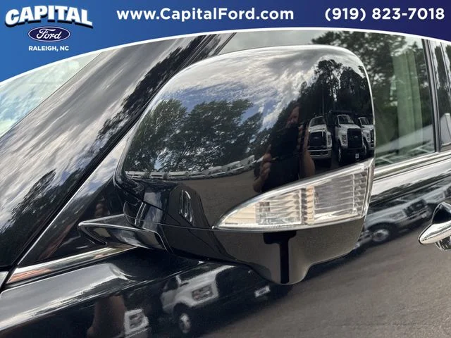 Used 2023 Black INFINITI Premium Select image 12