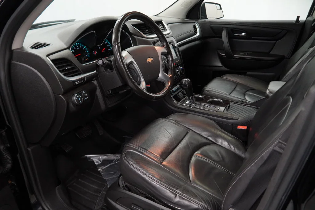 Used 2016 MOSAIC BLACK METALLIC Chevrolet LT image 9
