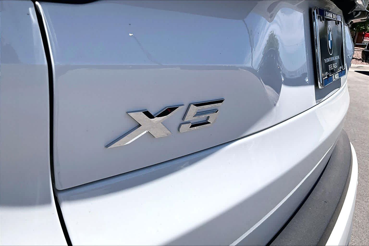 New 2026 Alpine White BMW xDrive50e image 15