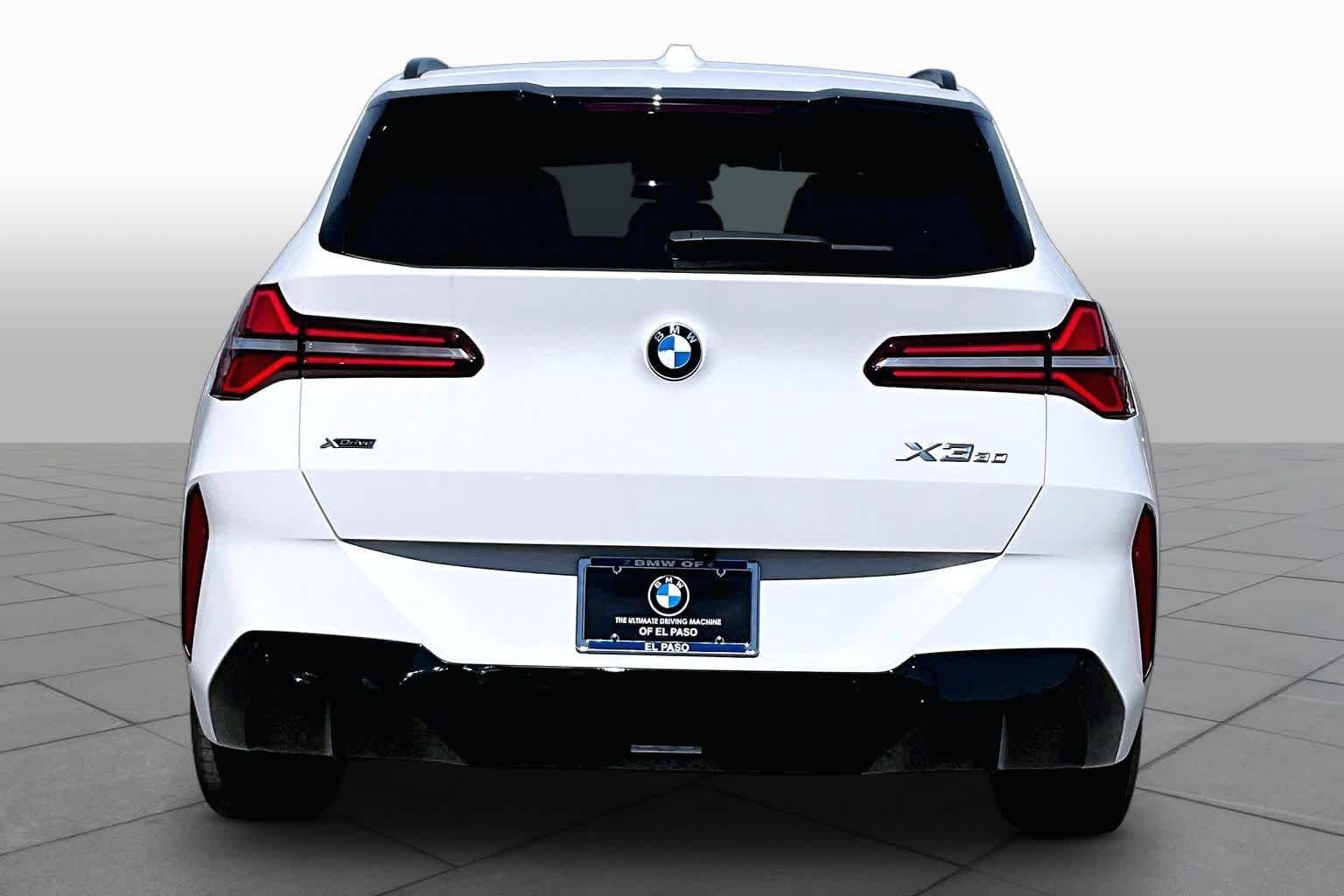 New 2026 Alpine White BMW 30 xDrive image 4