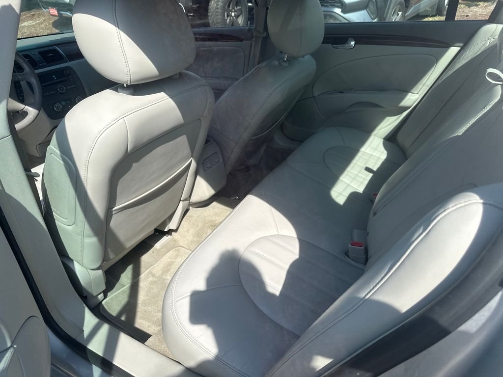 Used 2010 Silver Buick CXL Premium image 33