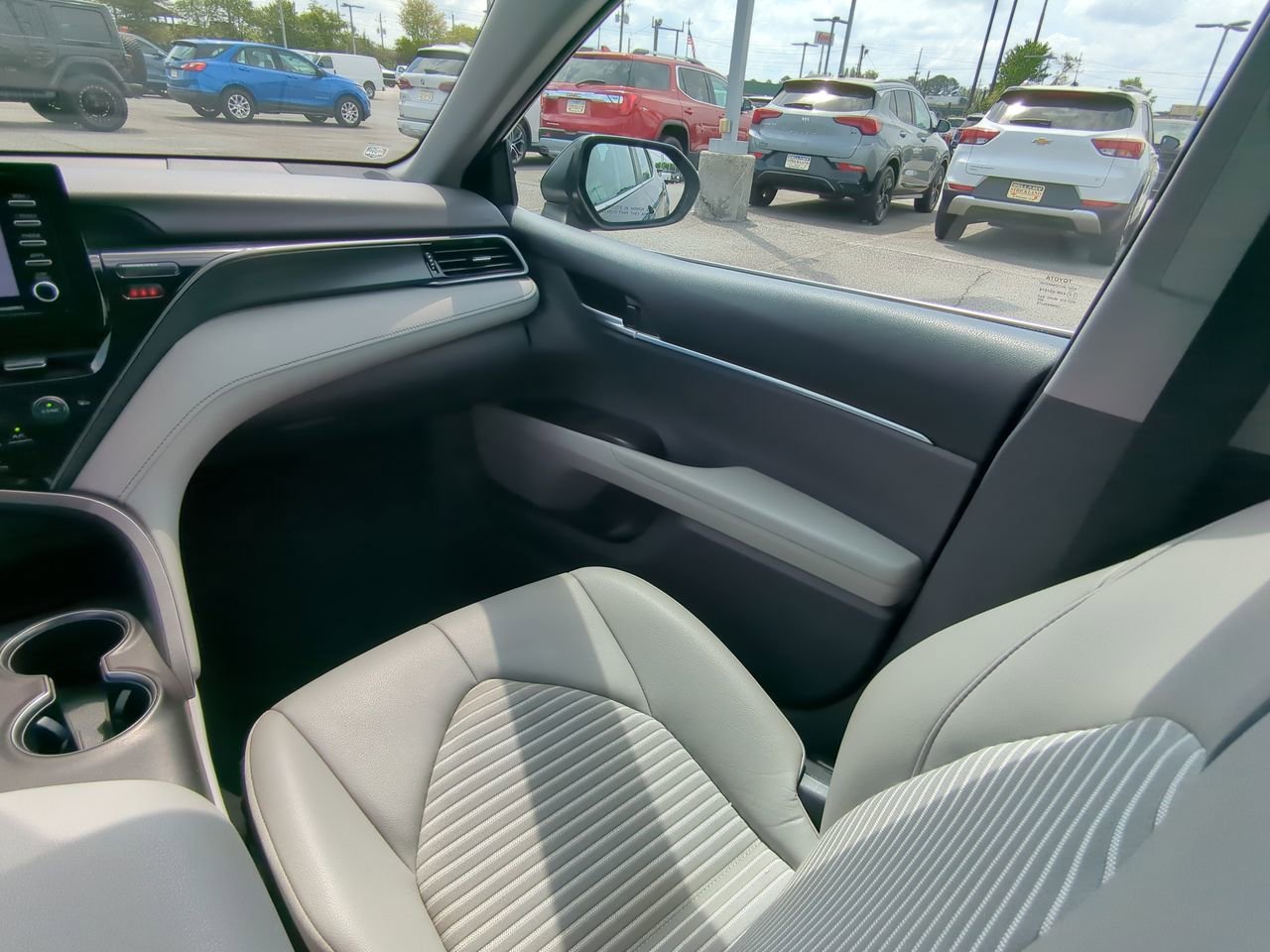 Used 2022 Black Toyota SE image 15