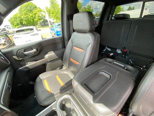Used 2021 White GMC AT4 image 14