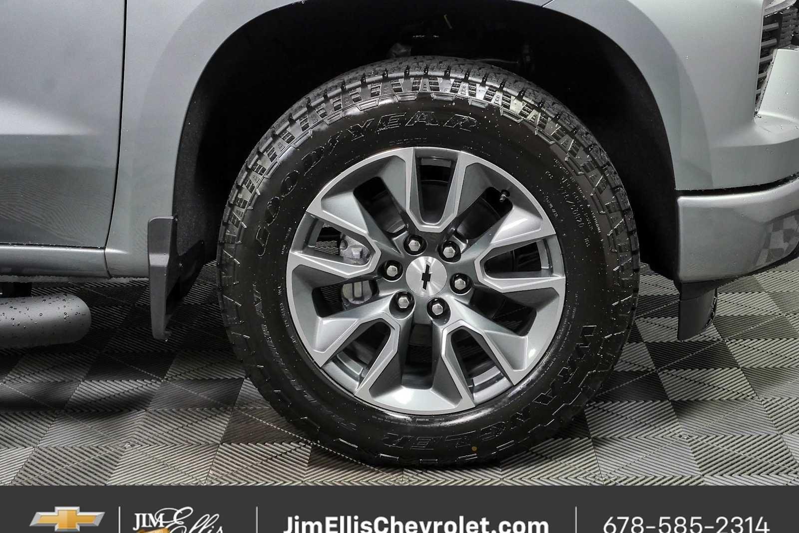 New 2026 Sterling Gray Metallic Chevrolet RST image 36