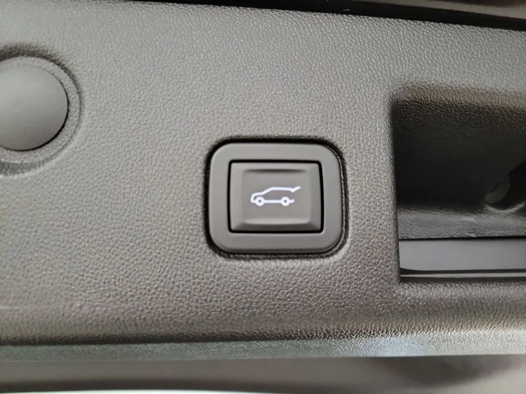 2024 Chevrolet Equinox LT - Photo 19