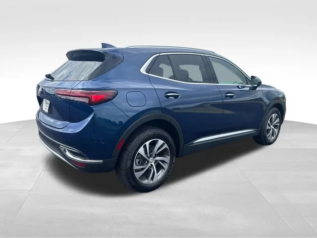 Used 2023 Sapphire Metallic Buick Essence image 6