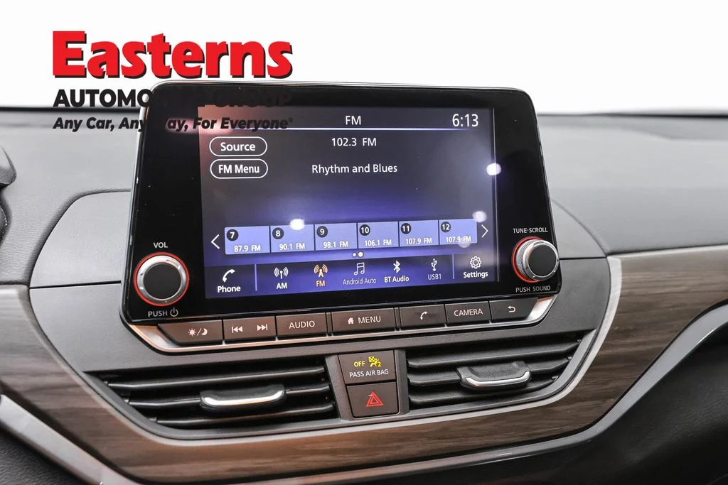 Used 2025 Gray Nissan 2.5 SV image 19