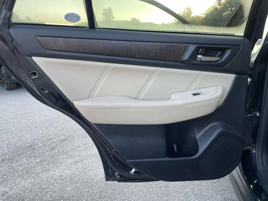 Used 2019 Crystal Black Silica Subaru Limited image 2
