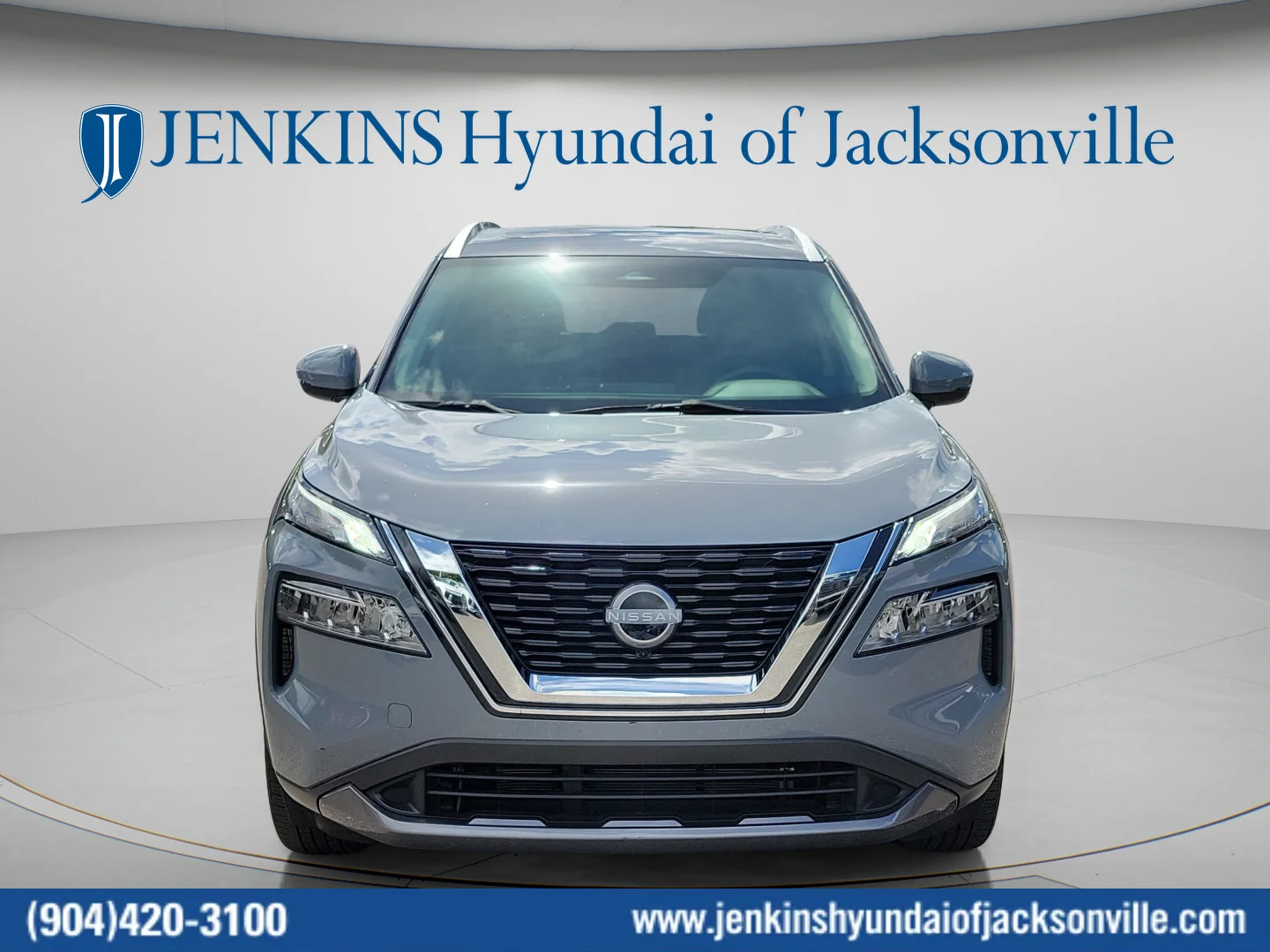 Used 2023 Boulder Gray Pearl Nissan SL image 7