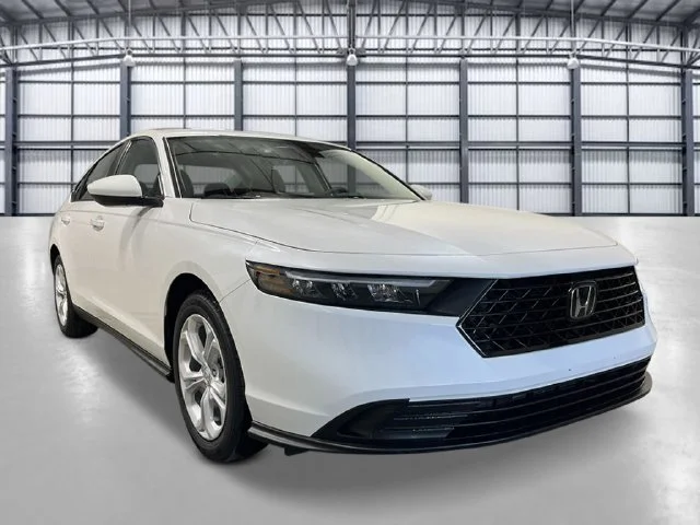 New 2026 Platinum White Pearl Honda LX image 8