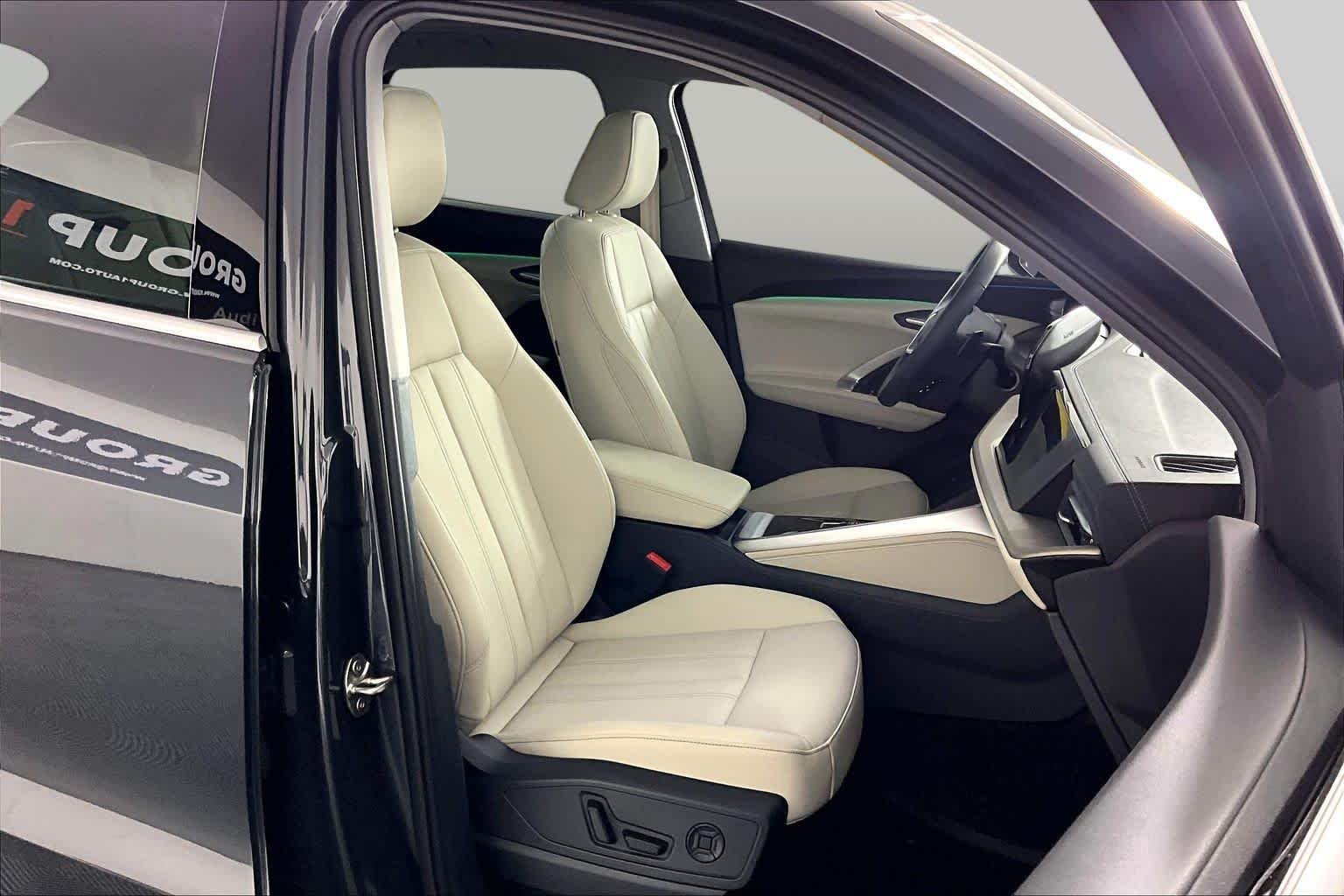 Used 2026 Daytona Gray Pearl Effect Audi Premium image 9