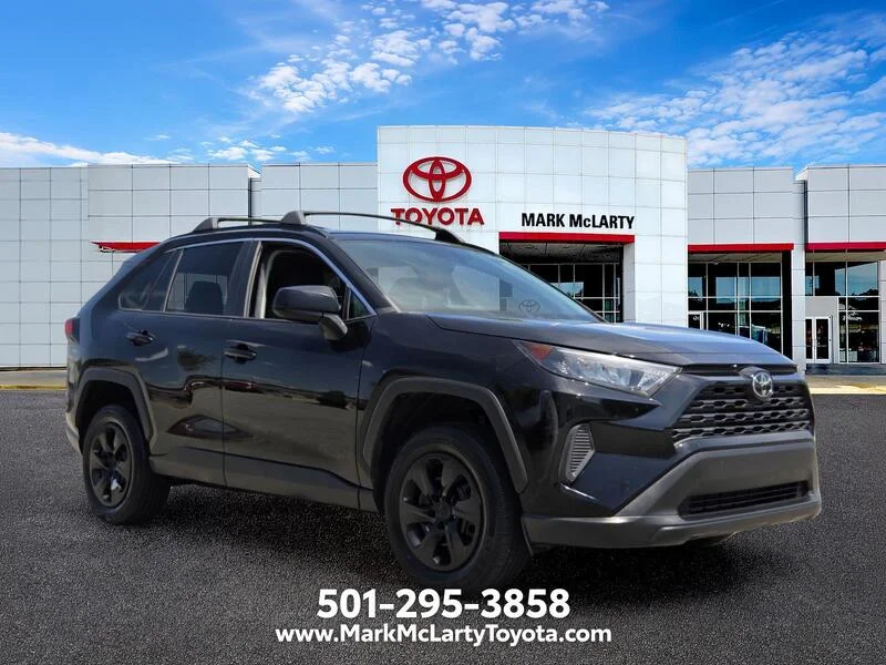 Used 2020 Midnight Black Metallic TOYOTA LE FWD image 7