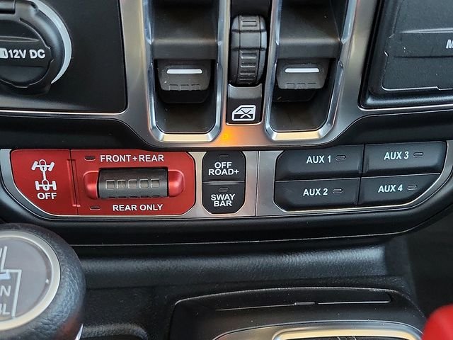 New 2026 Black Clear-Coat Exterior Paint Jeep Rubicon image 15