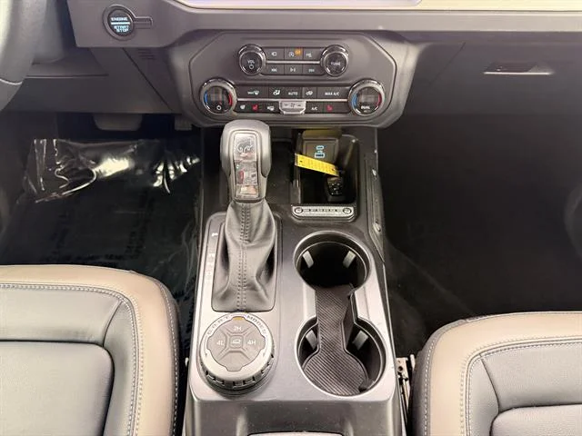 Used 2025 Desert Sand Ford Outer Banks image 19