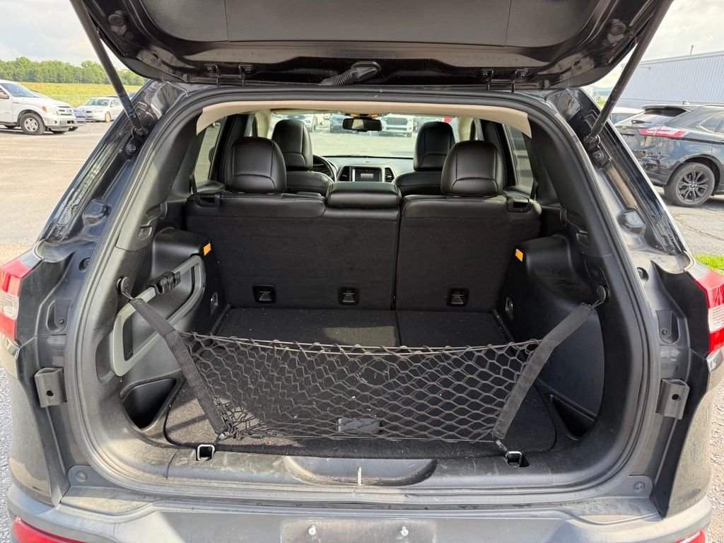 Used 2016 Black Jeep Limited image 20