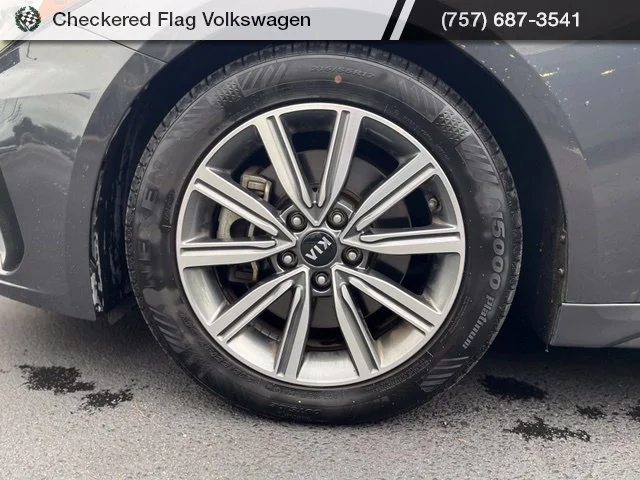 Used 2019 Platinum Graphite Kia EX Turbo image 5