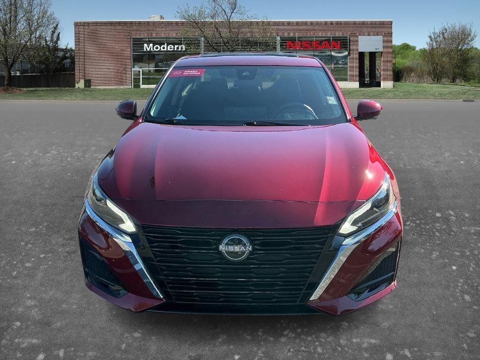 Used 2023 Scarlet Ember Tintcoat Nissan 2.5 SL image 6