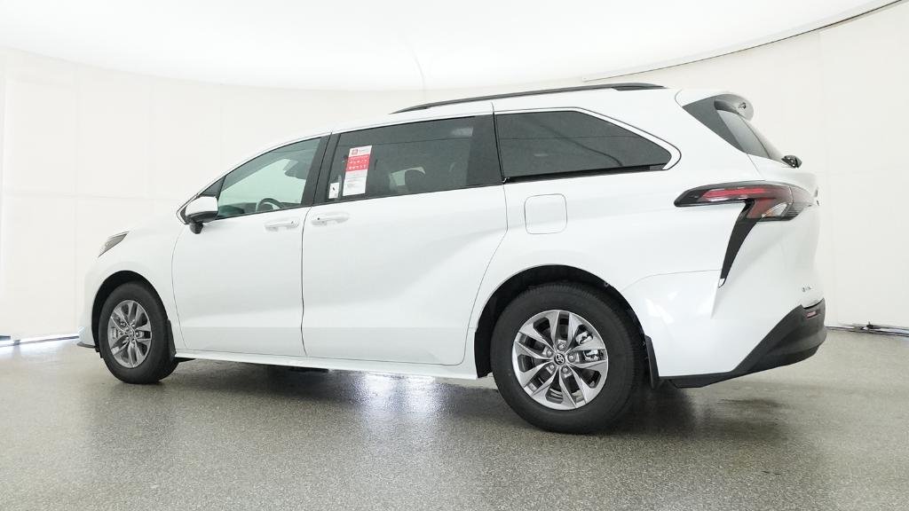 New 2026 Wind Chill Pearl Toyota XLE image 35