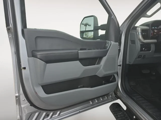 Certified Used 2023 Iconic Silver Metallic Ford XLT image 10