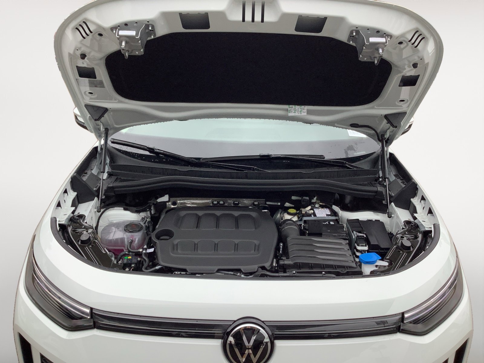 New 2026 Pure White Volkswagen S image 11