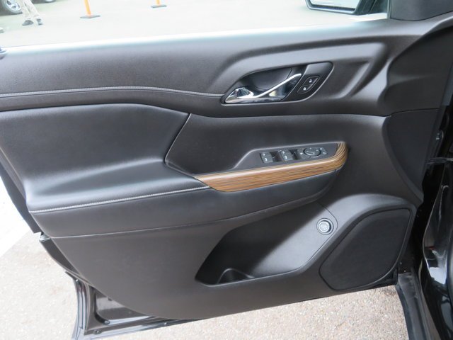 Used 2019 Ebony Twilight Metallic GMC SLE image 21