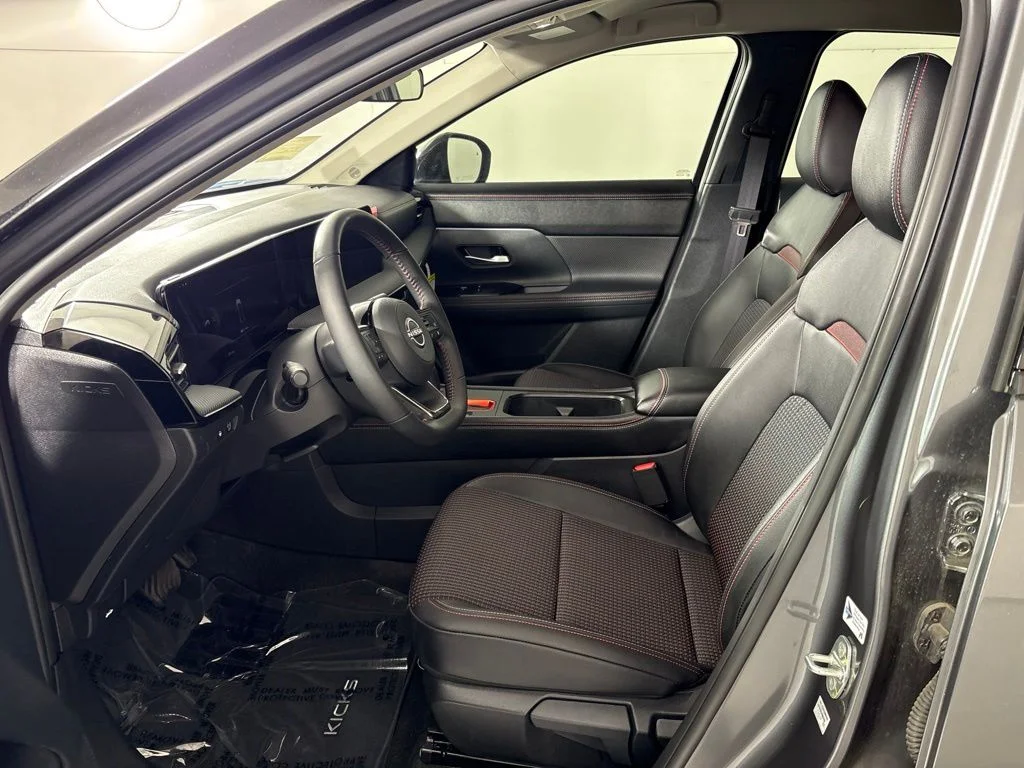 New 2026 Gray Nissan SR image 23