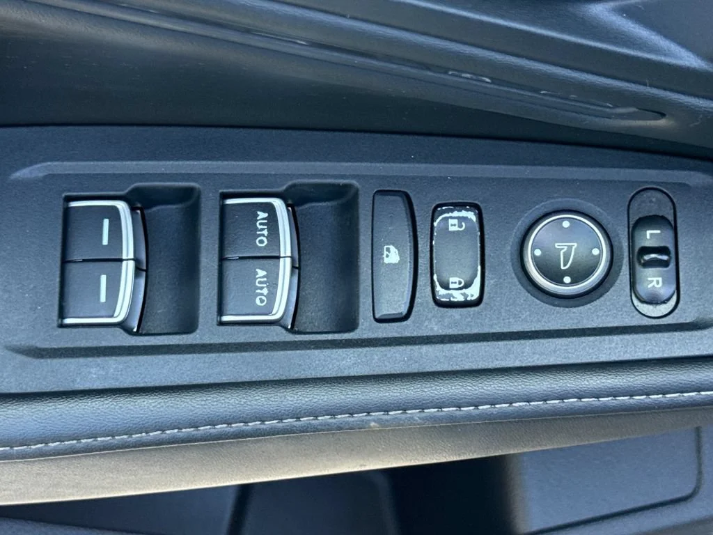 Certified Used 2023 Lunar Silver Metallic Honda HYBRID SPORT-L image 51
