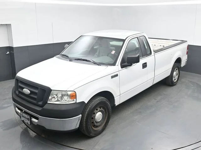 Used 2007 White Ford  image 30