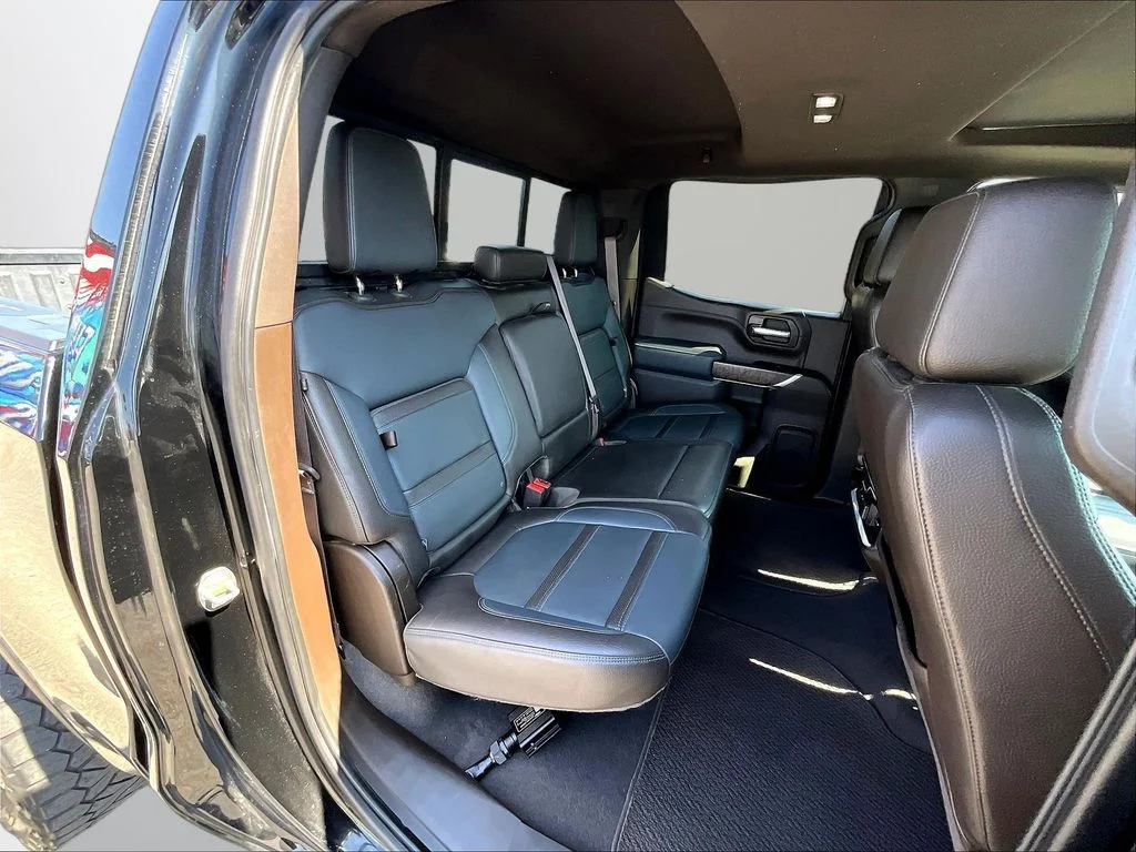 Used 2020 Black GMC Denali image 28